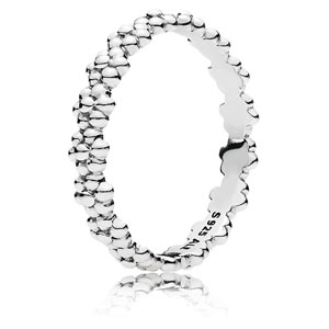 Ring of Daisies Stackable Ring