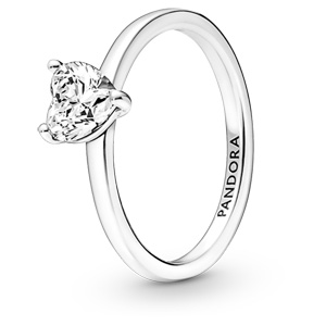 Sparkling Heart Solitare Ring