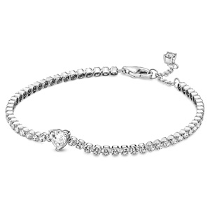 Sparkling Heart Tennis Bracelet